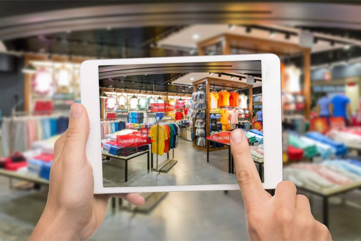 How Augmented Reality Is Transforming Retail Experiences
